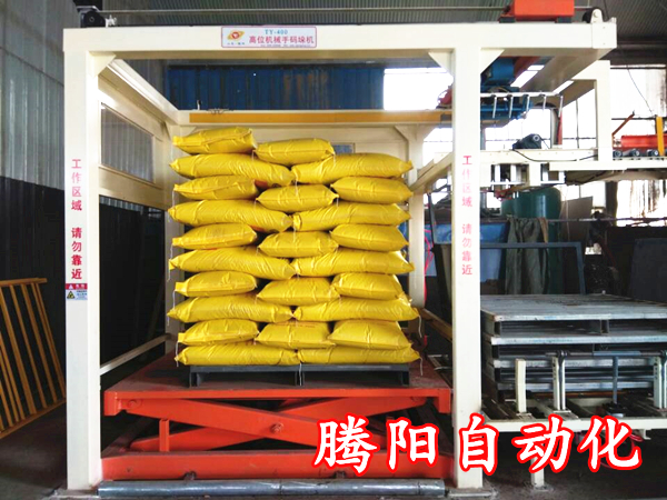 化肥全自動(dòng)碼垛機(jī)可以替代幾個(gè)人工？