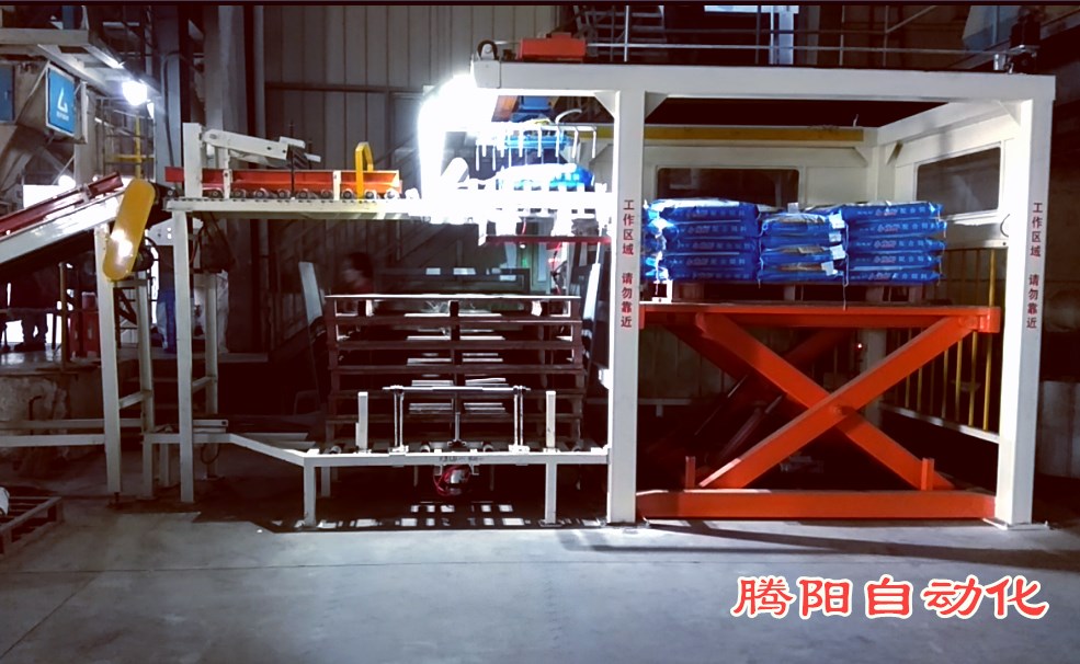 碼垛機在生產(chǎn)和加工的工藝技術(shù)發(fā)揮著至關重要的作用