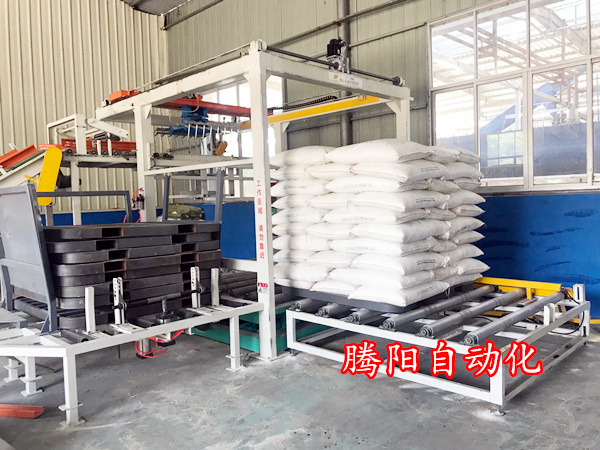 碼垛機器人提高了企業(yè)的工作效率