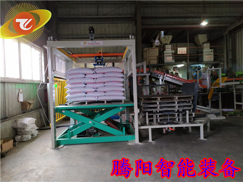 企業(yè)為什么要購買全自動(dòng)碼垛機(jī)(圖文)