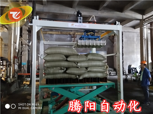 全自動碼垛機讓用戶使用起來更放心和安心