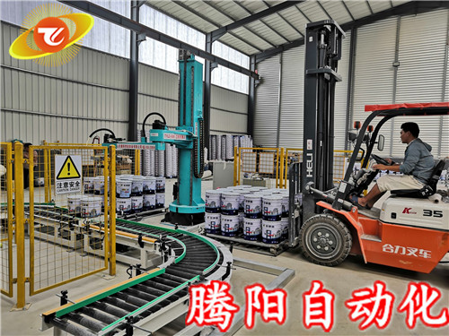 立柱機(jī)器人碼垛機(jī)在食品飲料生產(chǎn)線的應(yīng)用